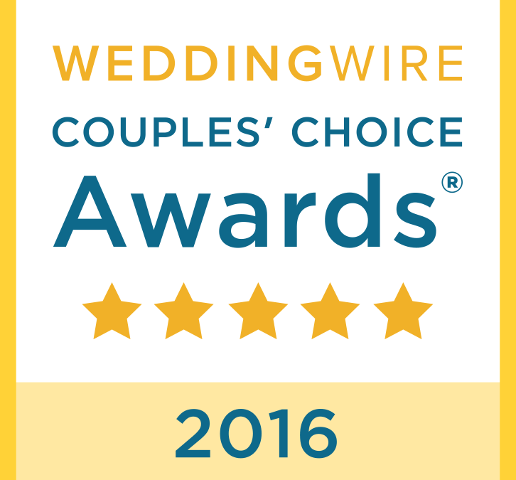 We Won a WeddingWire Couples’ Choice Award!